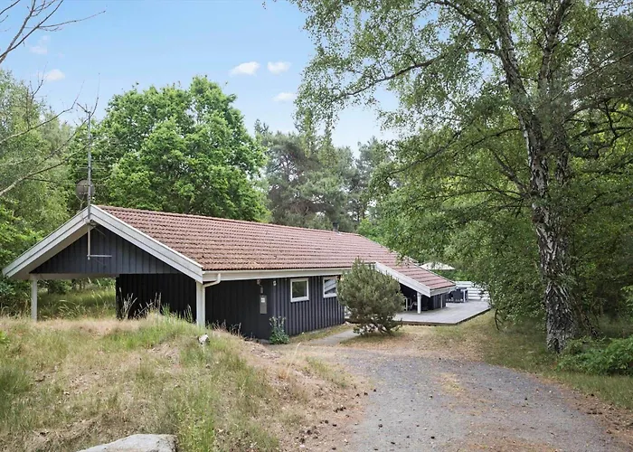 Nyaraló 1477-aakirkeby-strandparken-13 *